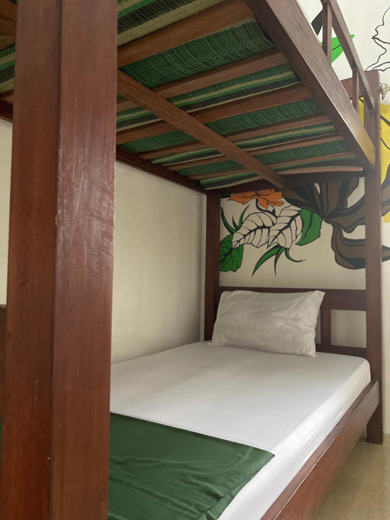 Zzz Hostel Banyuwangi  Bagian luar foto